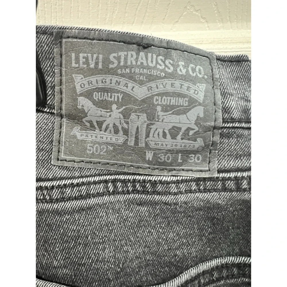 Levis levi mens